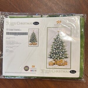 White Christmas Wall Hanging Kit - Green and White